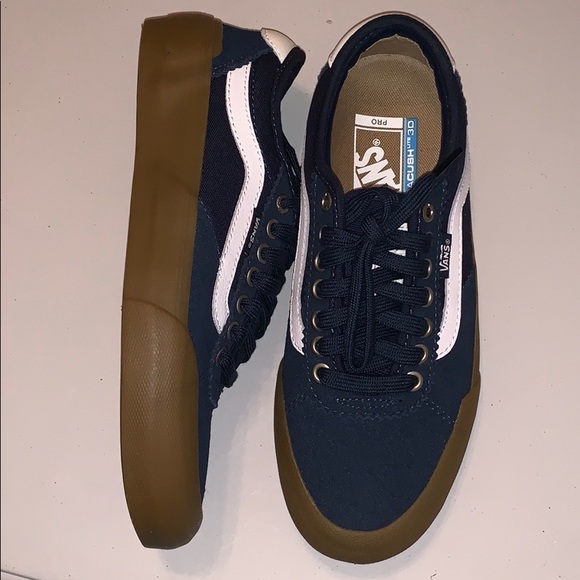 chima pro 2 navy gum white